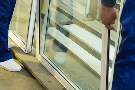 Commercial Glass Repair Technician in Lake Worth, FL